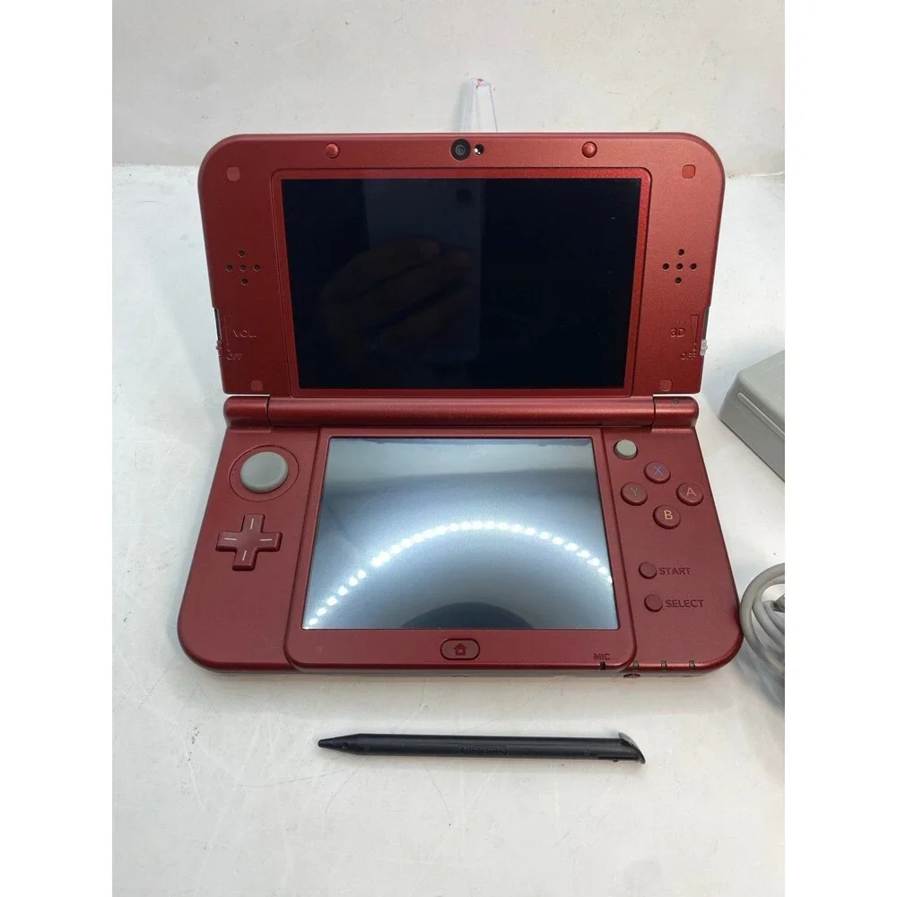 Nintendo “New” 3DS XL Metallic Red Handheld Console USA System RED-001 dual IPS